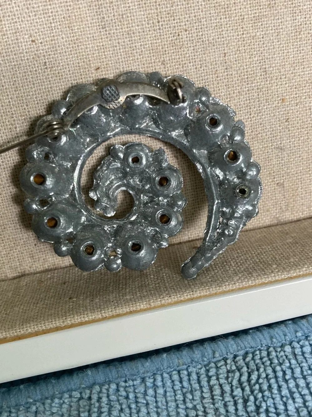 Vintage spiral comet